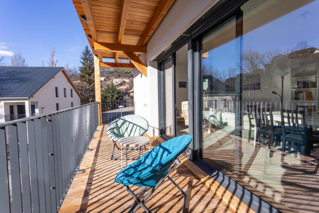 Ferienwohnung Au Calme Des Sommets - Vue Montagne Embrun Exterior foto